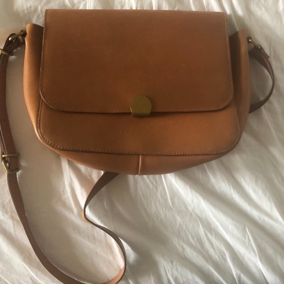 Madewell Handbags - Madewell Abroad Shoulder Bag